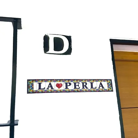 La Perla & Pool Бенальмадена